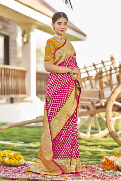MANOHARI Banarasi Silk Blend Jacquard Work Saree - Pink