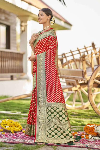 MANOHARI Banarasi Silk Blend Jacquard Work Saree - Red