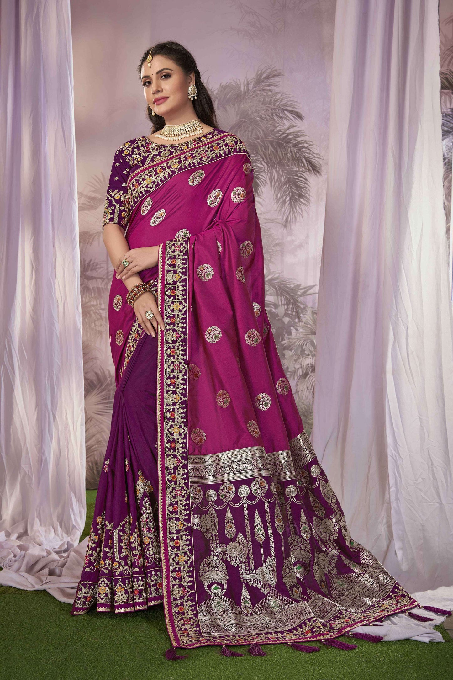 MANOHARI Banarasi Silk Blend Jacquard Work Saree - Pink