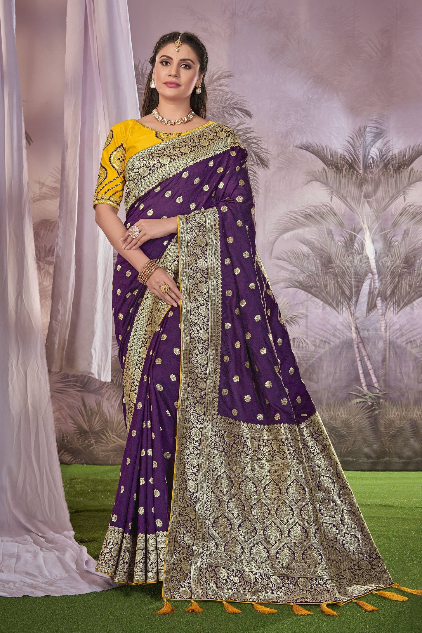 MANOHARI Banarasi Silk Blend Jacquard Work Saree - Purple
