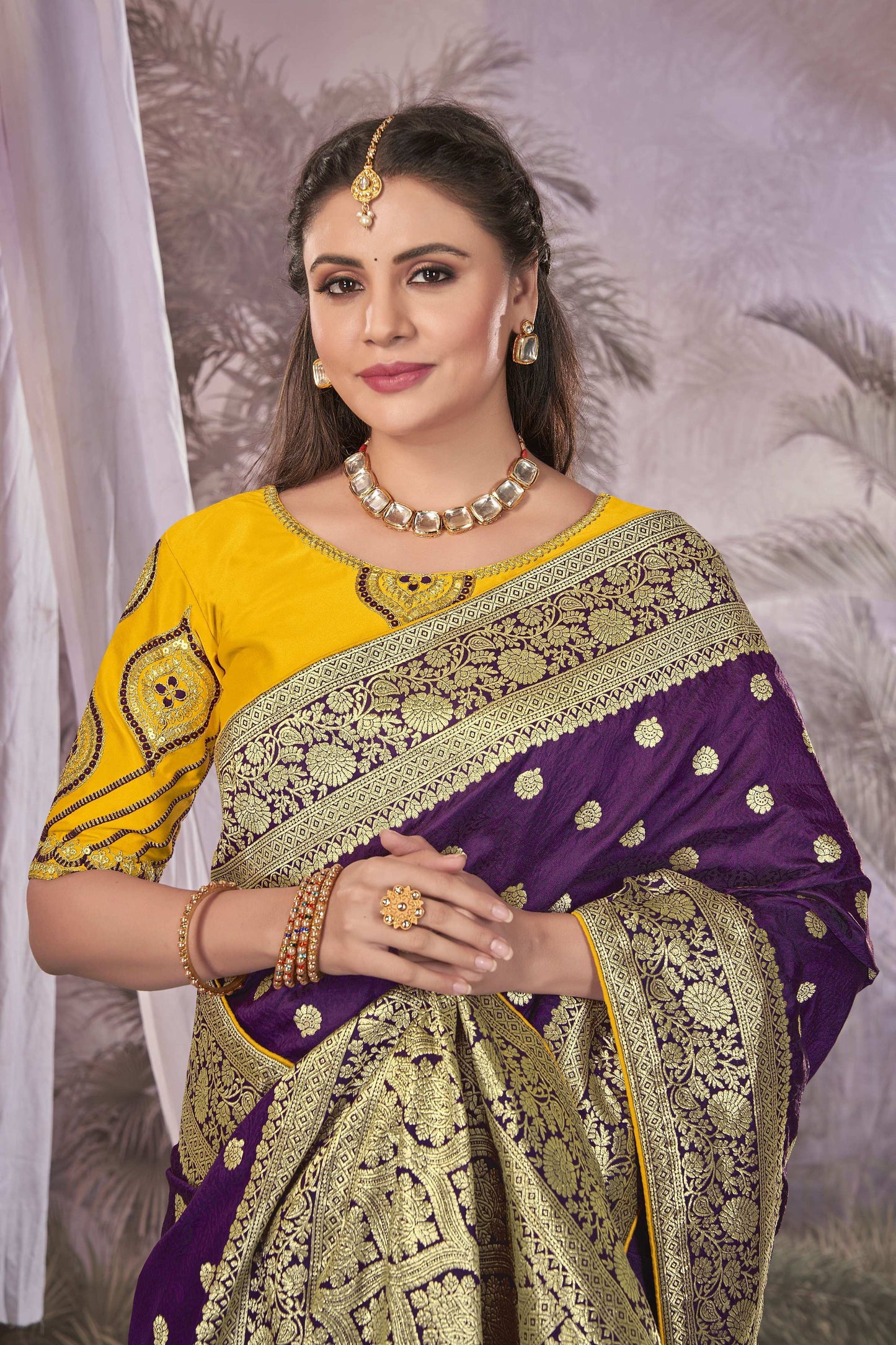 MANOHARI Banarasi Silk Blend Jacquard Work Saree - Purple