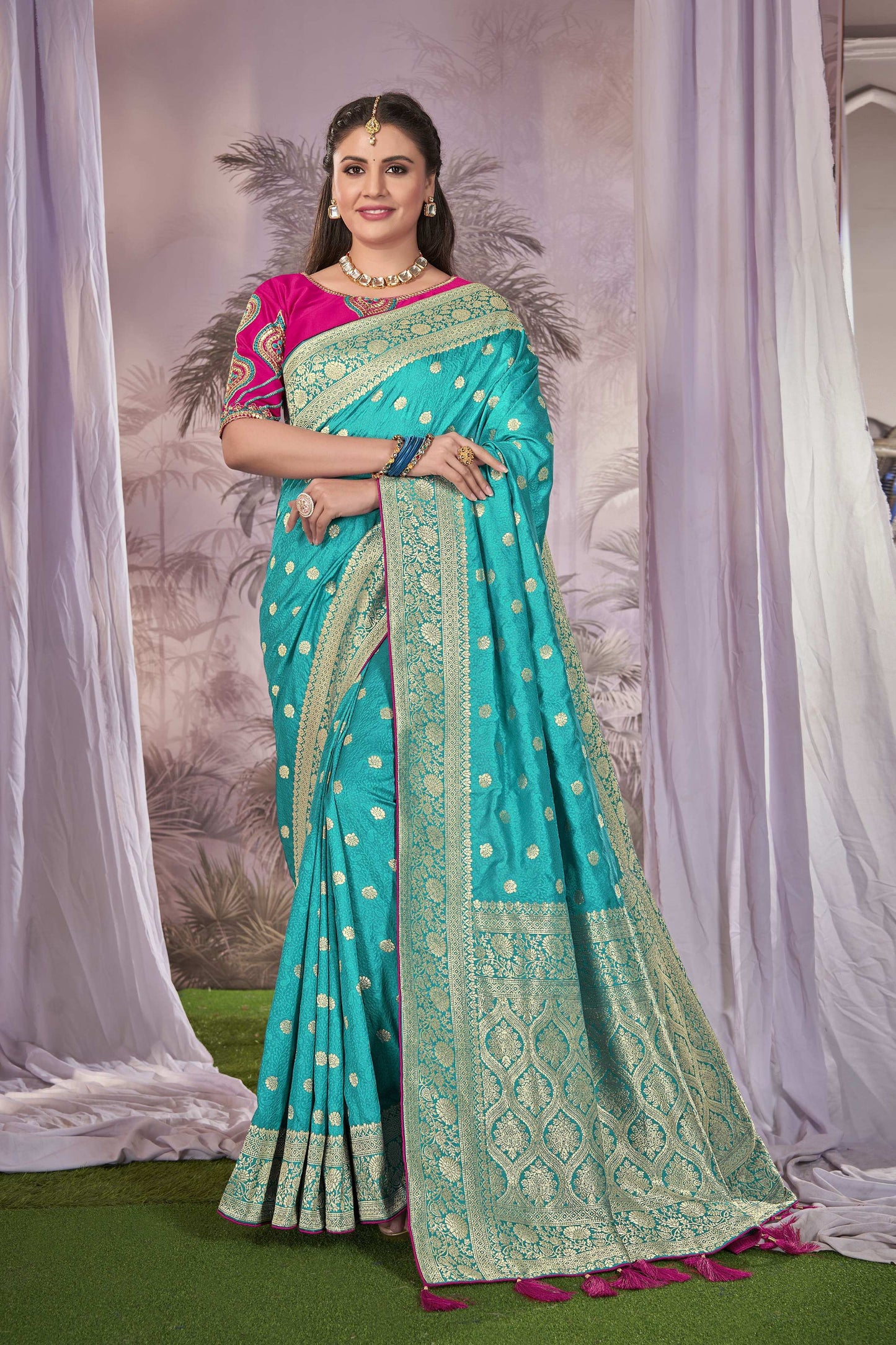 MANOHARI Banarasi Silk Blend Jacquard Work Saree - Blue