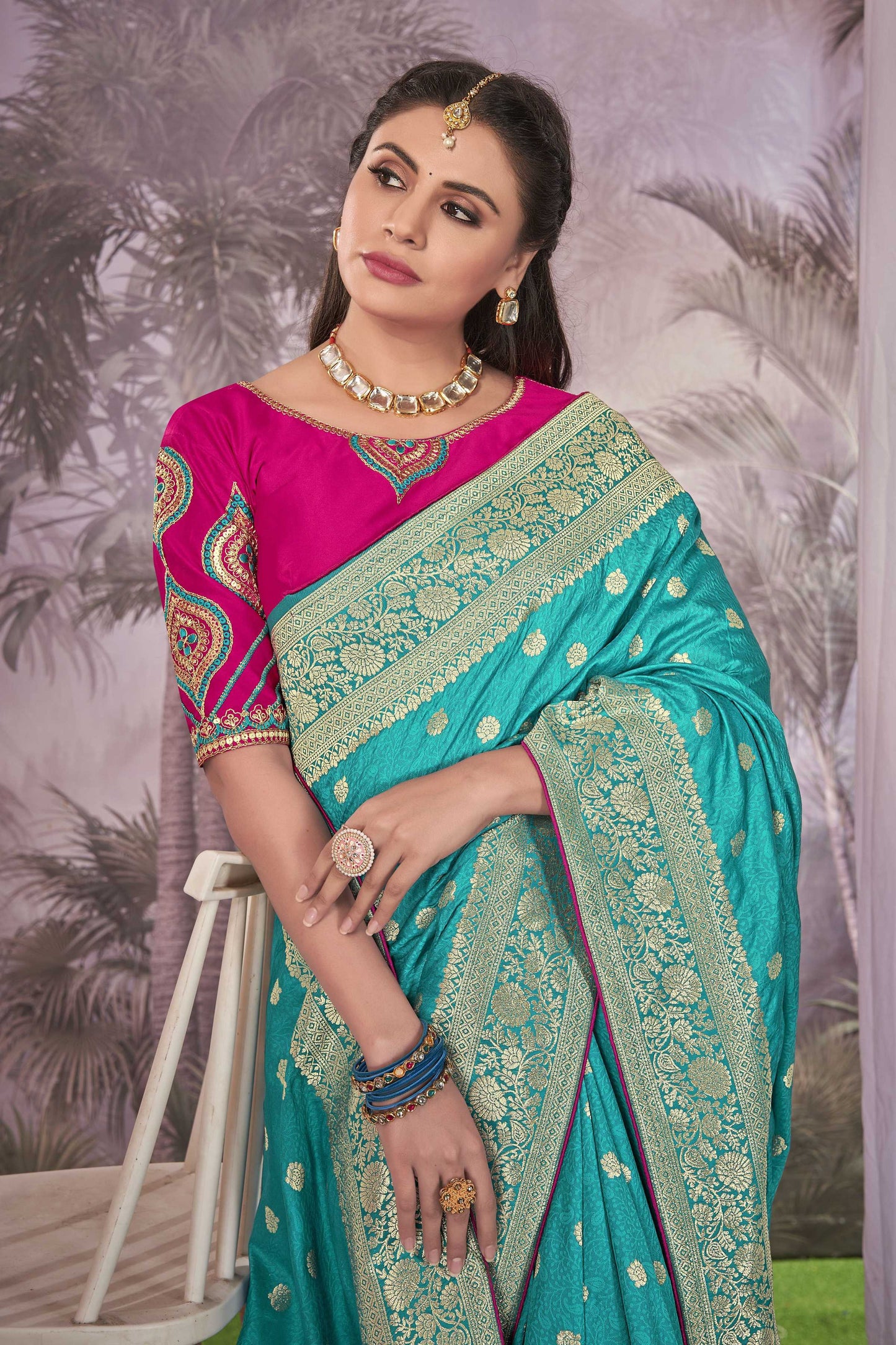 MANOHARI Banarasi Silk Blend Jacquard Work Saree - Blue