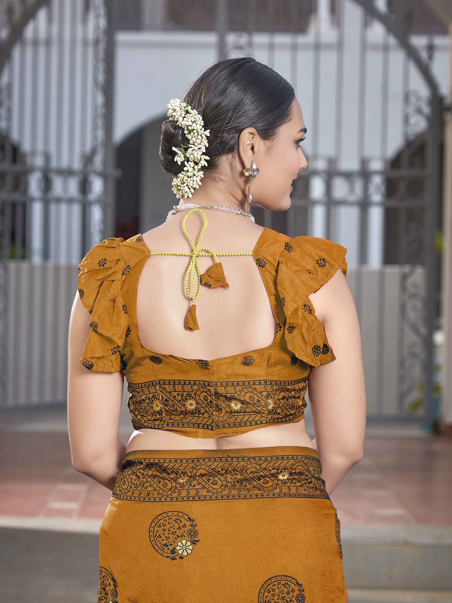 MANOHARI Banarasi Silk Blend Jacquard Work Saree - Mustard