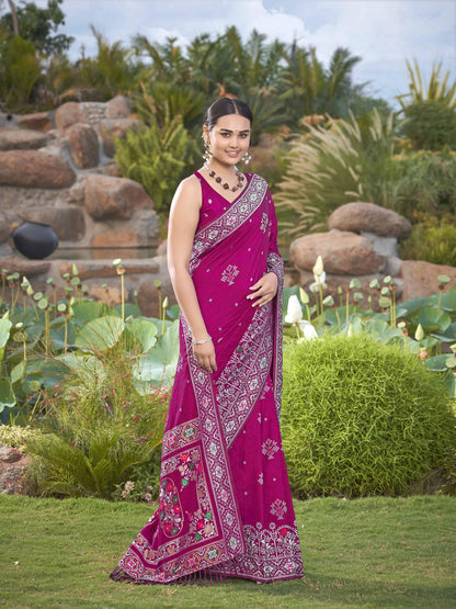 MANOHARI Banarasi Silk Blend Jacquard Work Saree - Pink