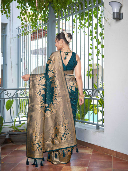 MANOHARI Banarasi Silk Blend Jacquard Work Saree - Green