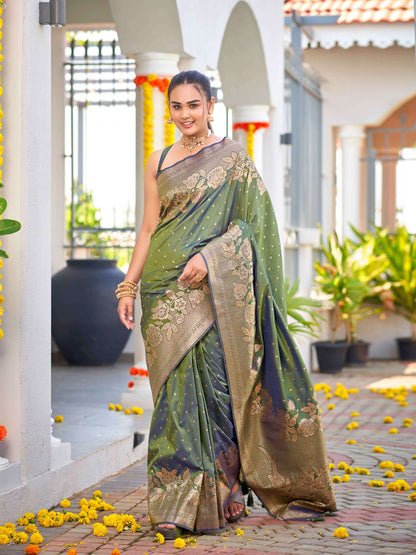 MANOHARI Banarasi Silk Blend Jacquard Work Saree - Green