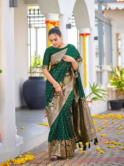 MANOHARI Banarasi Silk Blend Jacquard Work Saree - Green
