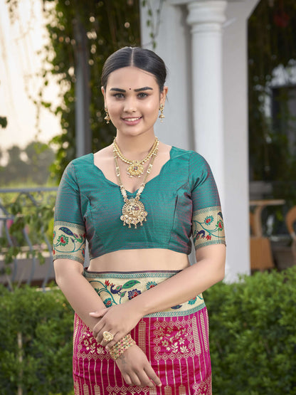 MANOHARI Banarasi Silk Blend Jacquard Work Saree - Pink