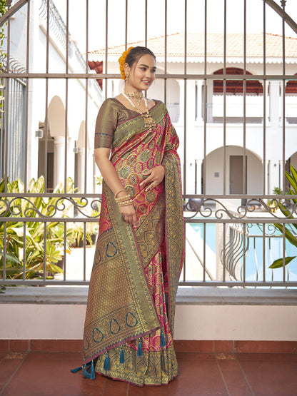 MANOHARI Banarasi Silk Blend Jacquard Work Saree - Pink