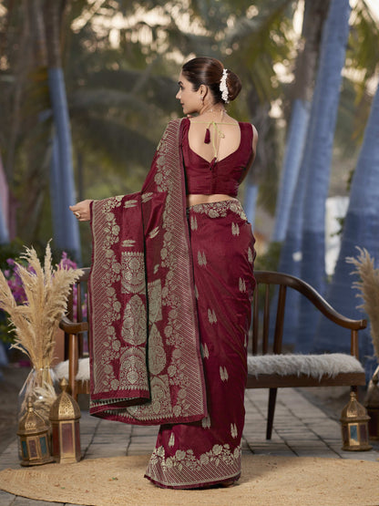 MANOHARI Banarasi Silk Blend Jacquard Work Saree - Red