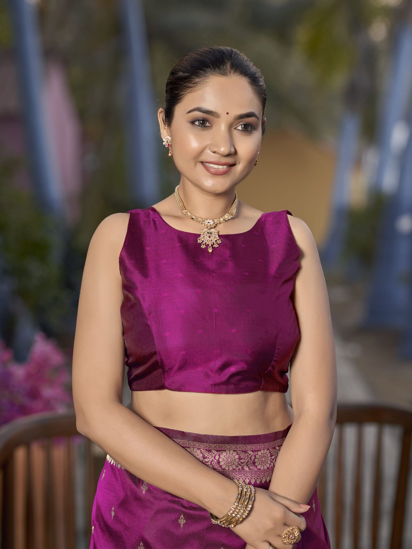 MANOHARI Banarasi Silk Blend Jacquard Work Saree - Purple