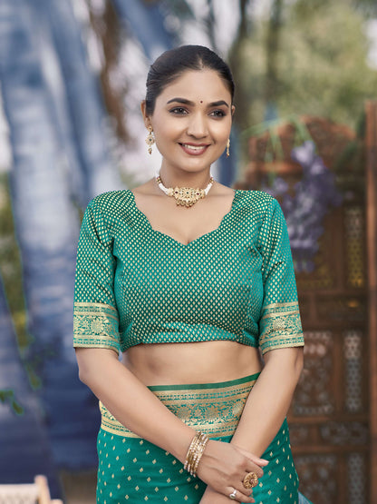 MANOHARI Banarasi Silk Blend Jacquard Work Saree - Green
