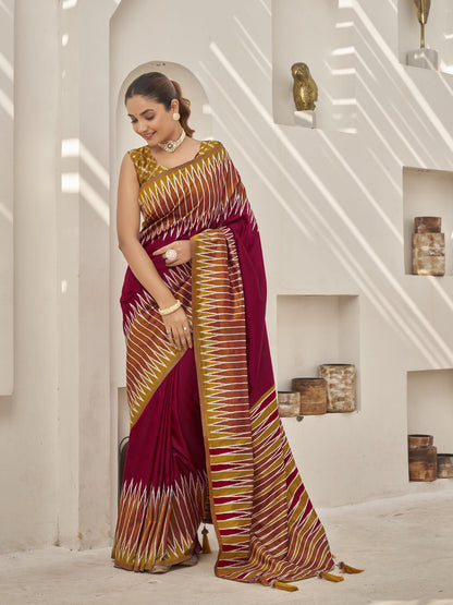 MANOHARI Banarasi Silk Blend Jacquard Work Saree - Red