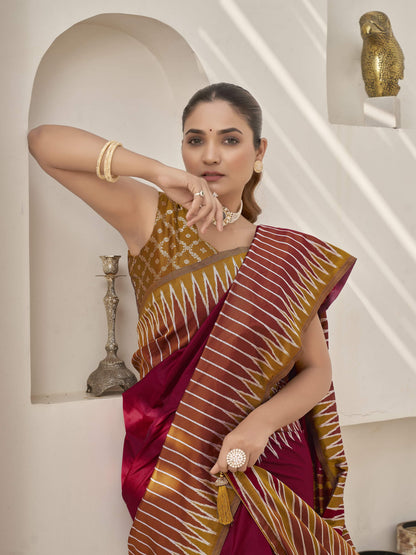 MANOHARI Banarasi Silk Blend Jacquard Work Saree - Red