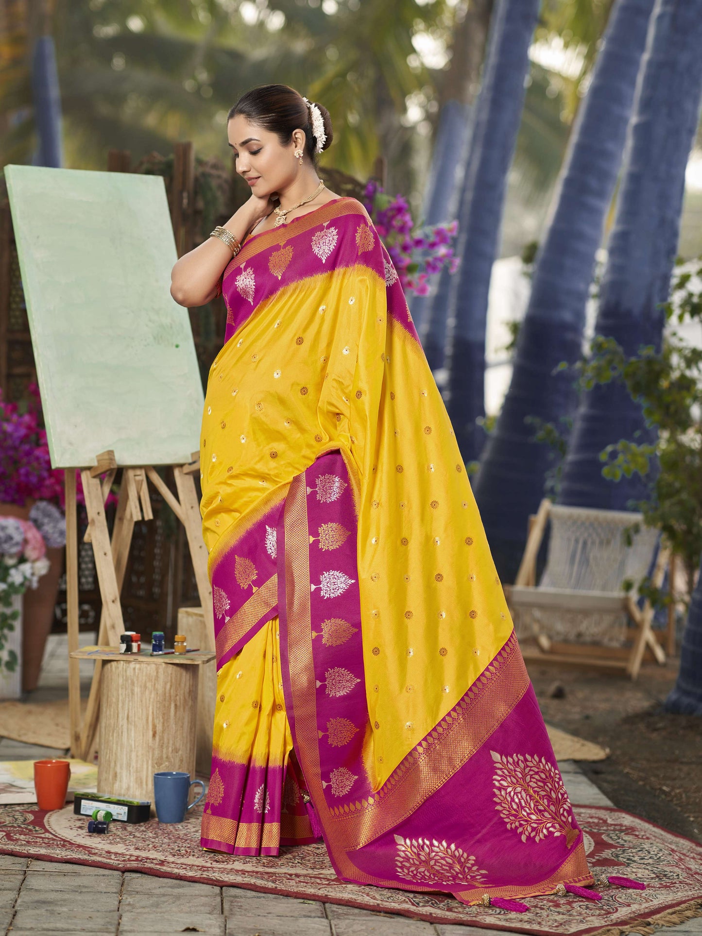 MANOHARI Banarasi Silk Blend Jacquard Work Saree - Yellow