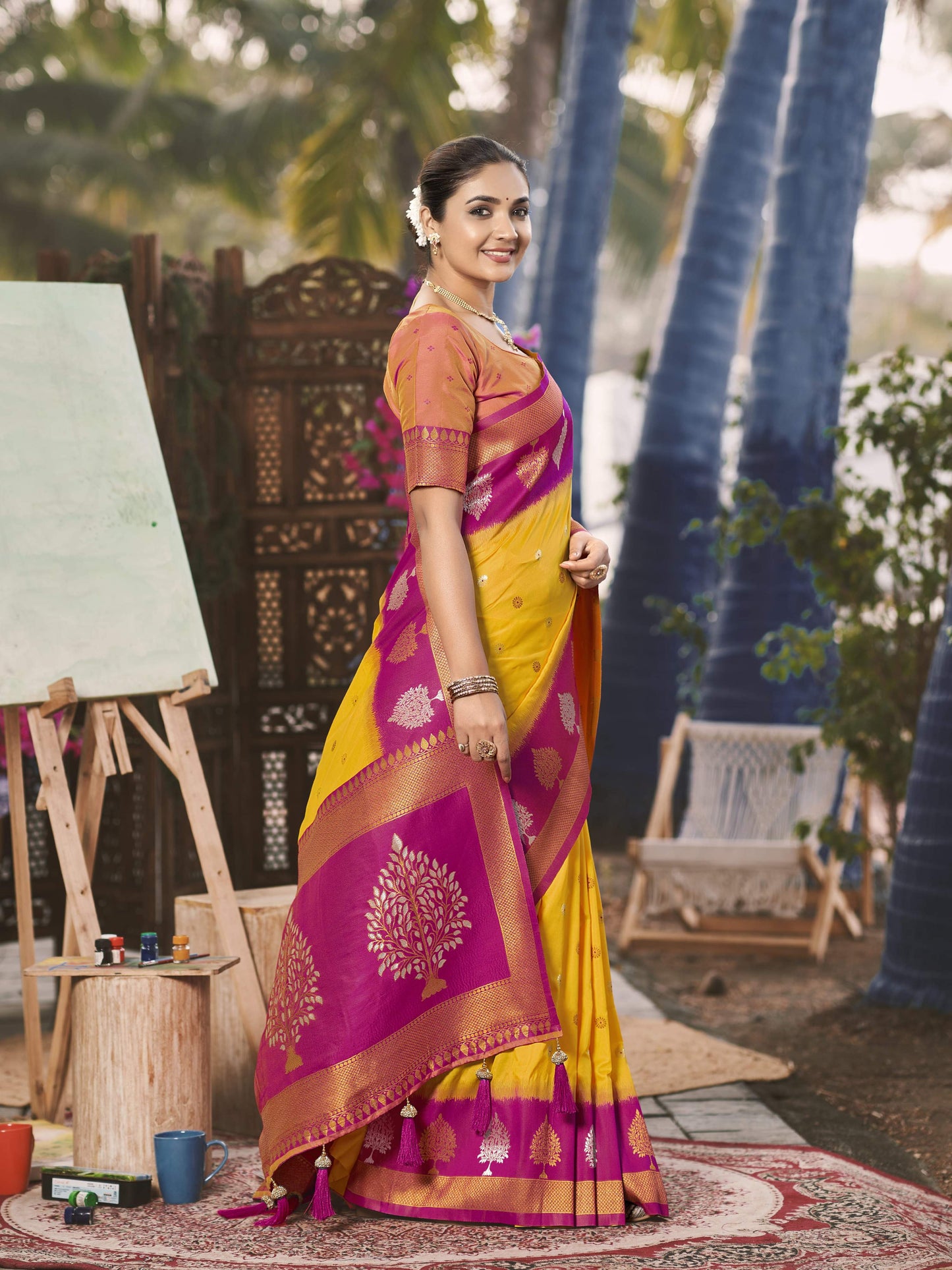 MANOHARI Banarasi Silk Blend Jacquard Work Saree - Yellow
