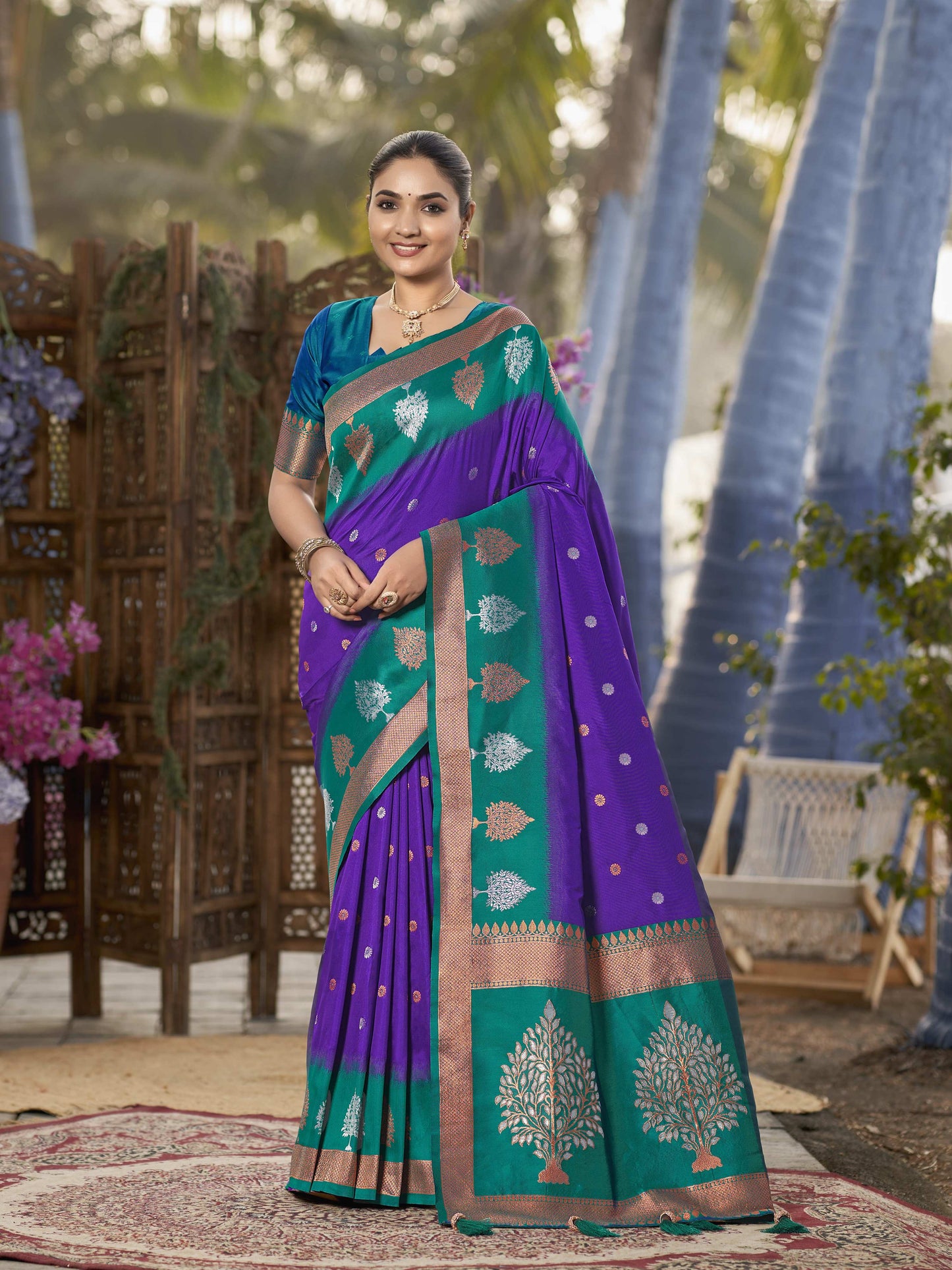 MANOHARI Banarasi Silk Blend Jacquard Work Saree - Purple