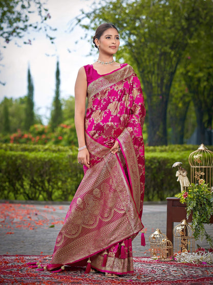 MANOHARI Banarasi Silk Blend Jacquard Work Saree - Pink