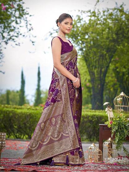 MANOHARI Banarasi Silk Blend Jacquard Work Saree - Purple