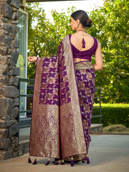 MANOHARI Banarasi Silk Blend Jacquard Work Saree - Purple