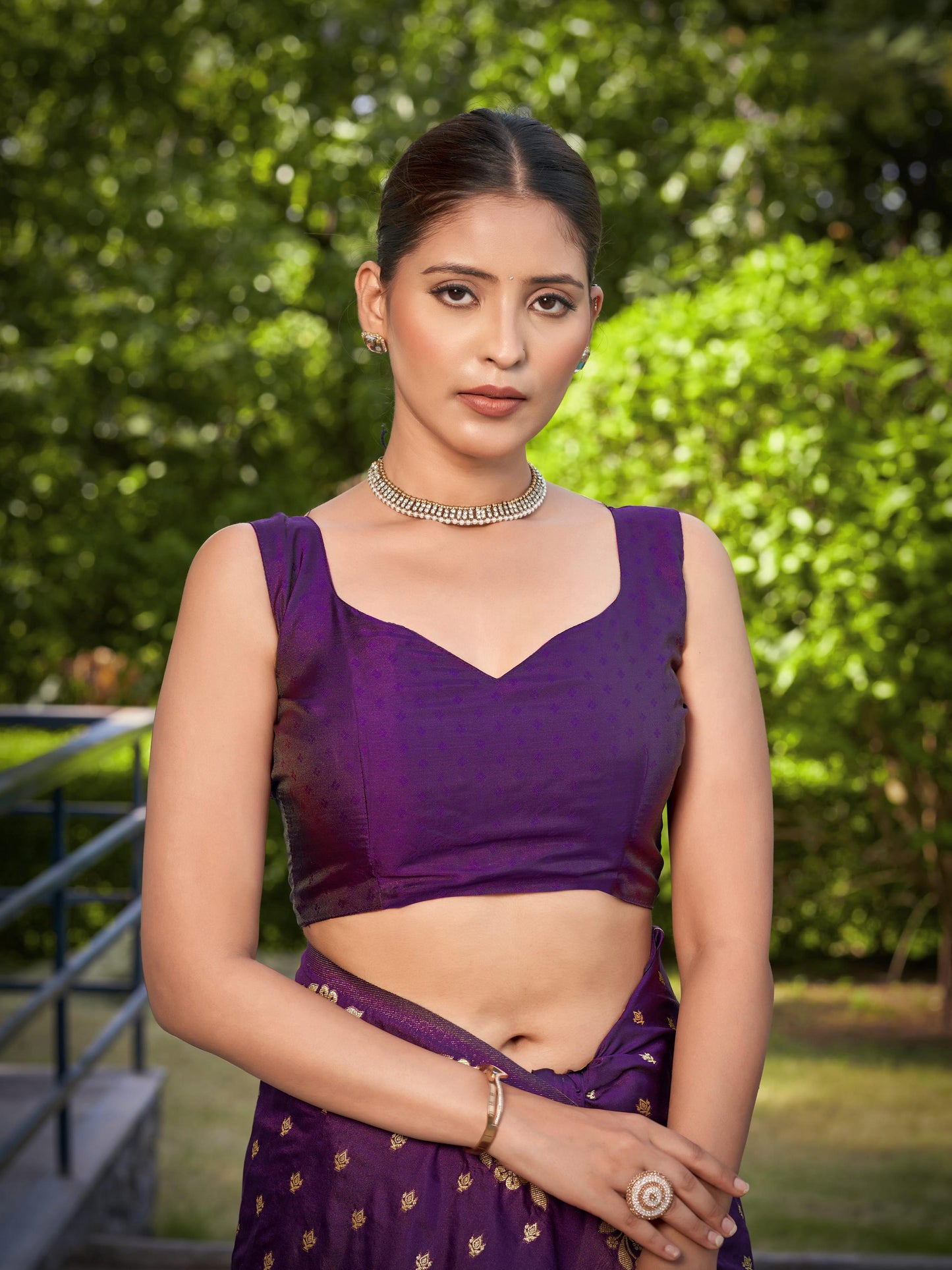 MANOHARI Banarasi Silk Blend Jacquard Work Saree - Purple