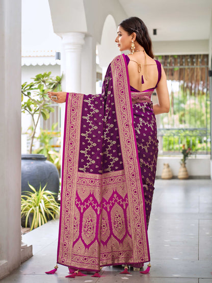 MANOHARI Banarasi Silk Blend Jacquard Work Saree - Purple
