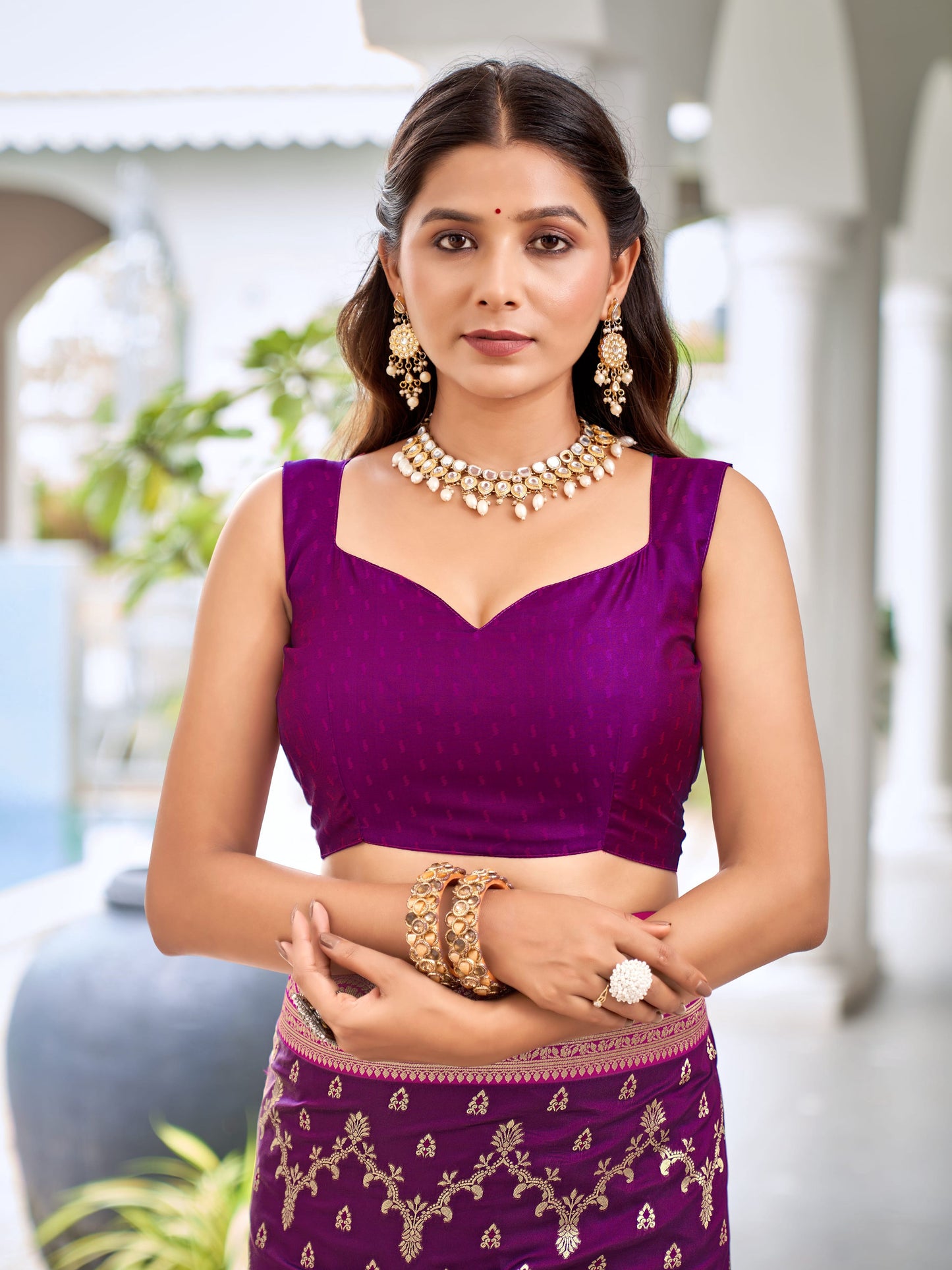 MANOHARI Banarasi Silk Blend Jacquard Work Saree - Purple