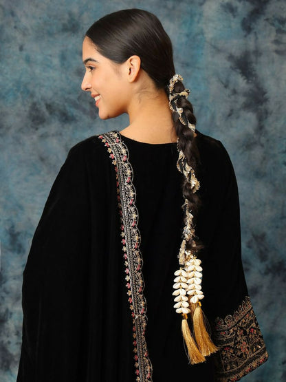 Ruby Raang Gold Gota Pati Work And Black Thread And Shells With Gold Stones