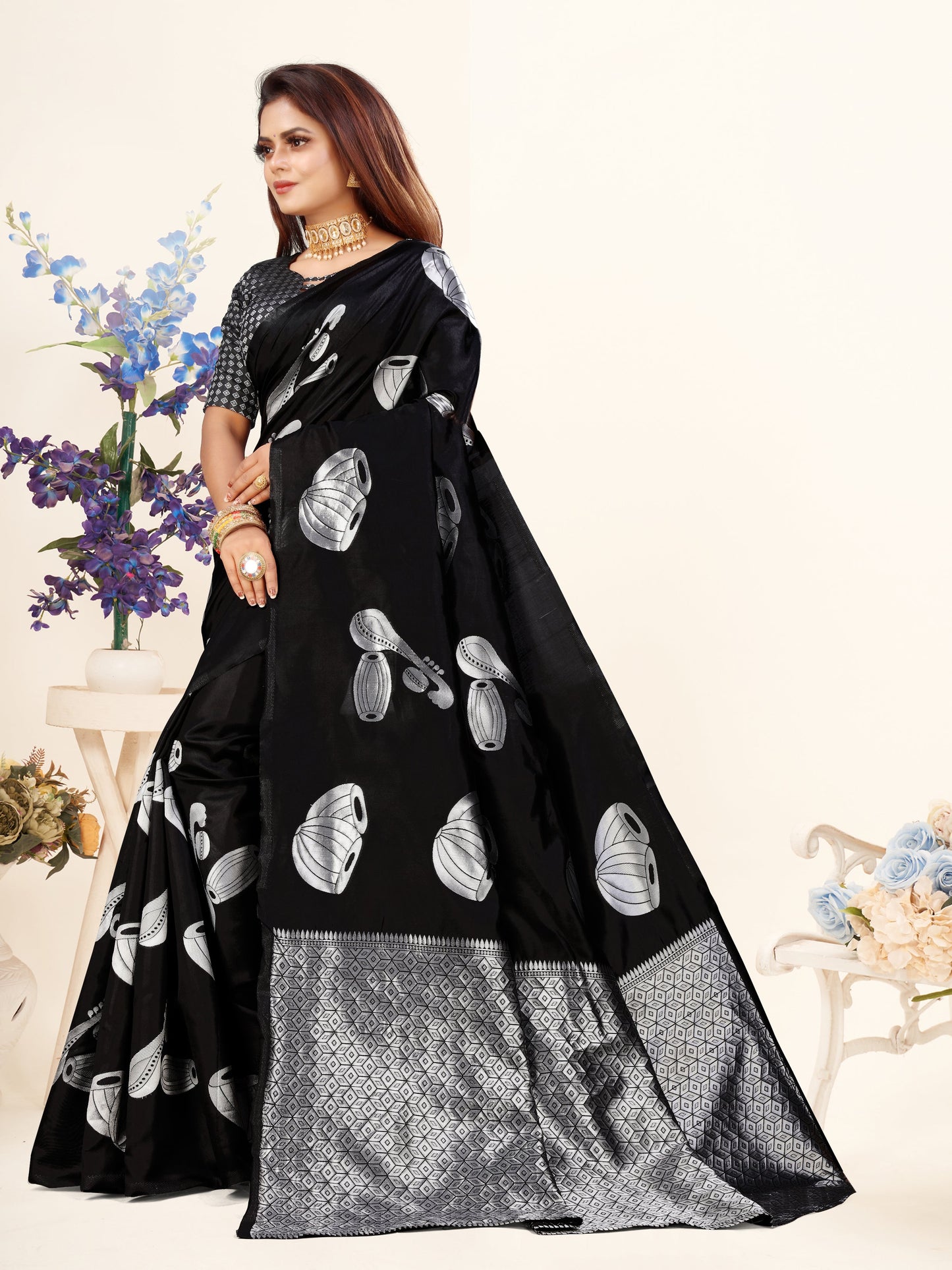 Vedant Vastram Litchi Silk Designer Banarasi Saree - Black