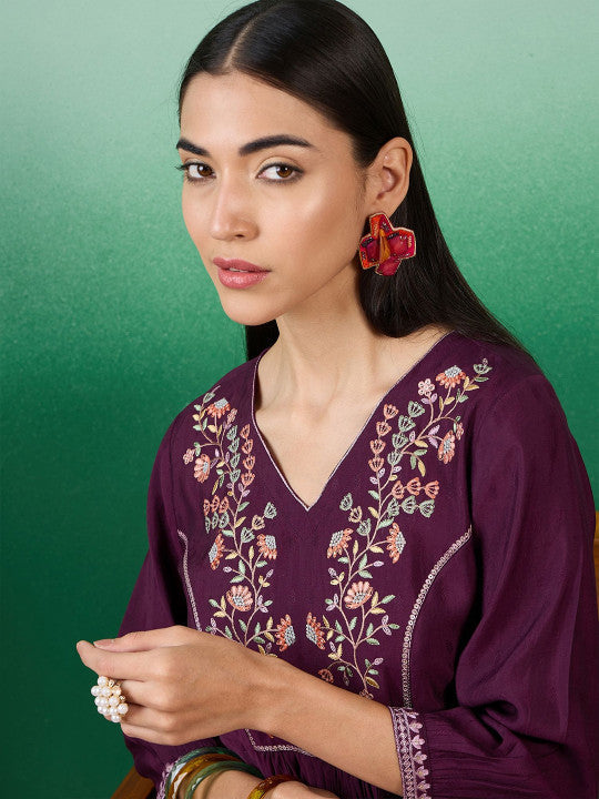 Sangria Women Floral Embroidered V-Neck Polycotton Top