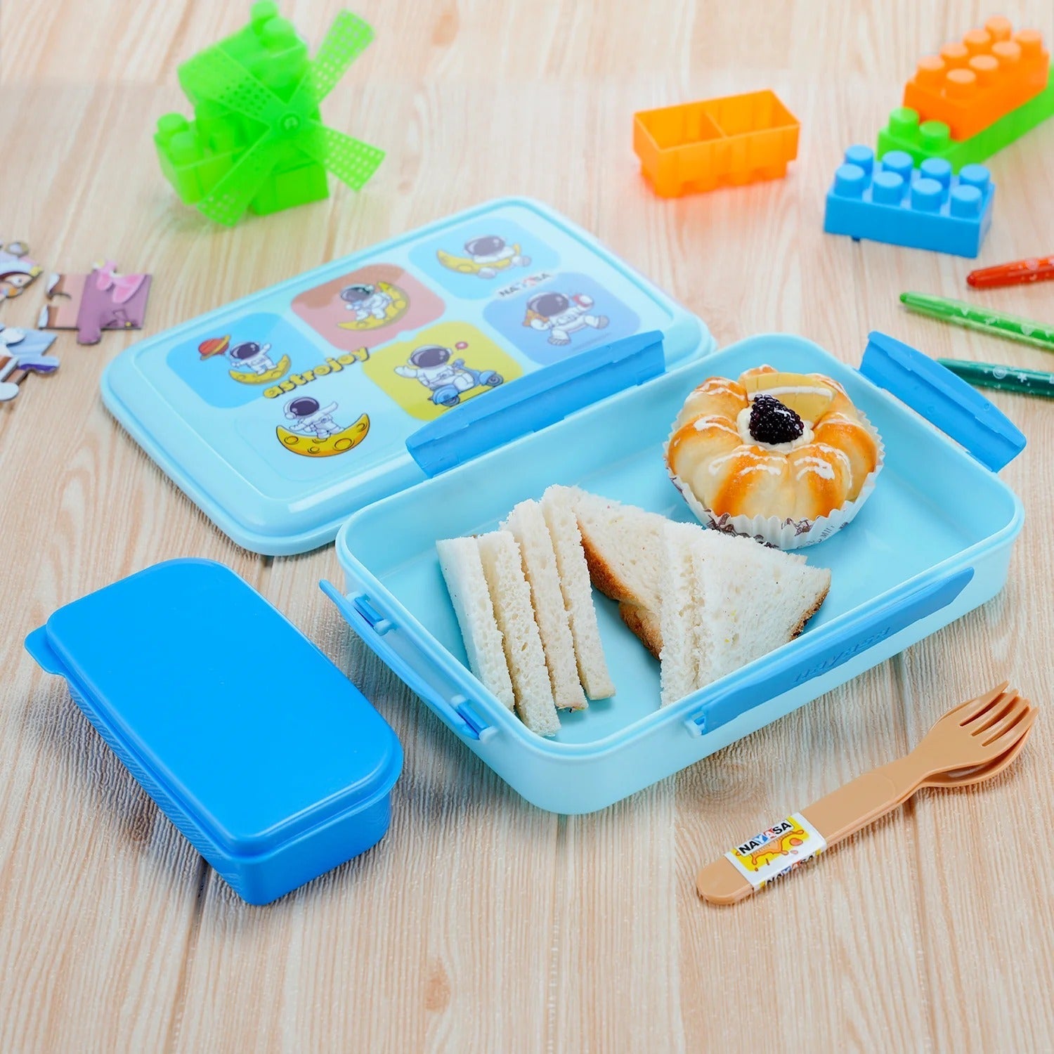 Nayasa On The Go DLX Big Plastic Lunch Box