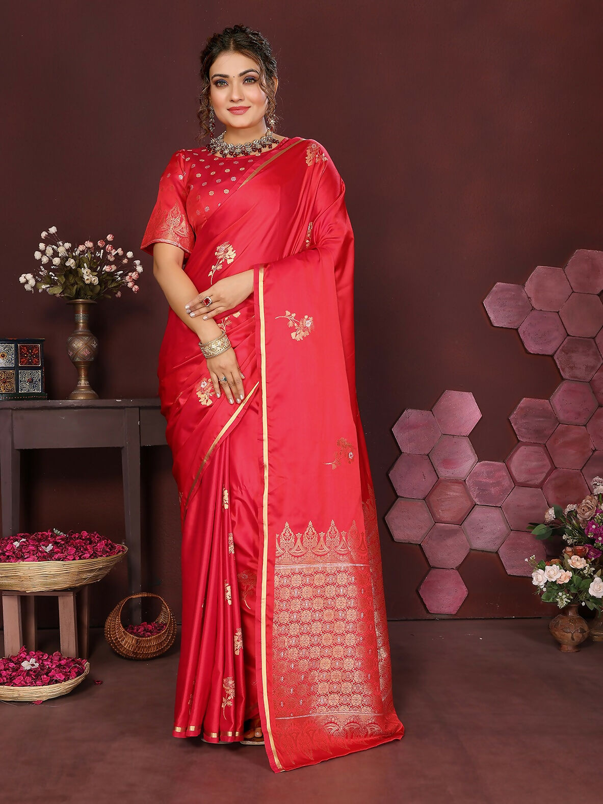Joban Fashion Reddish Pink Floral Banarasi Silk Sarees