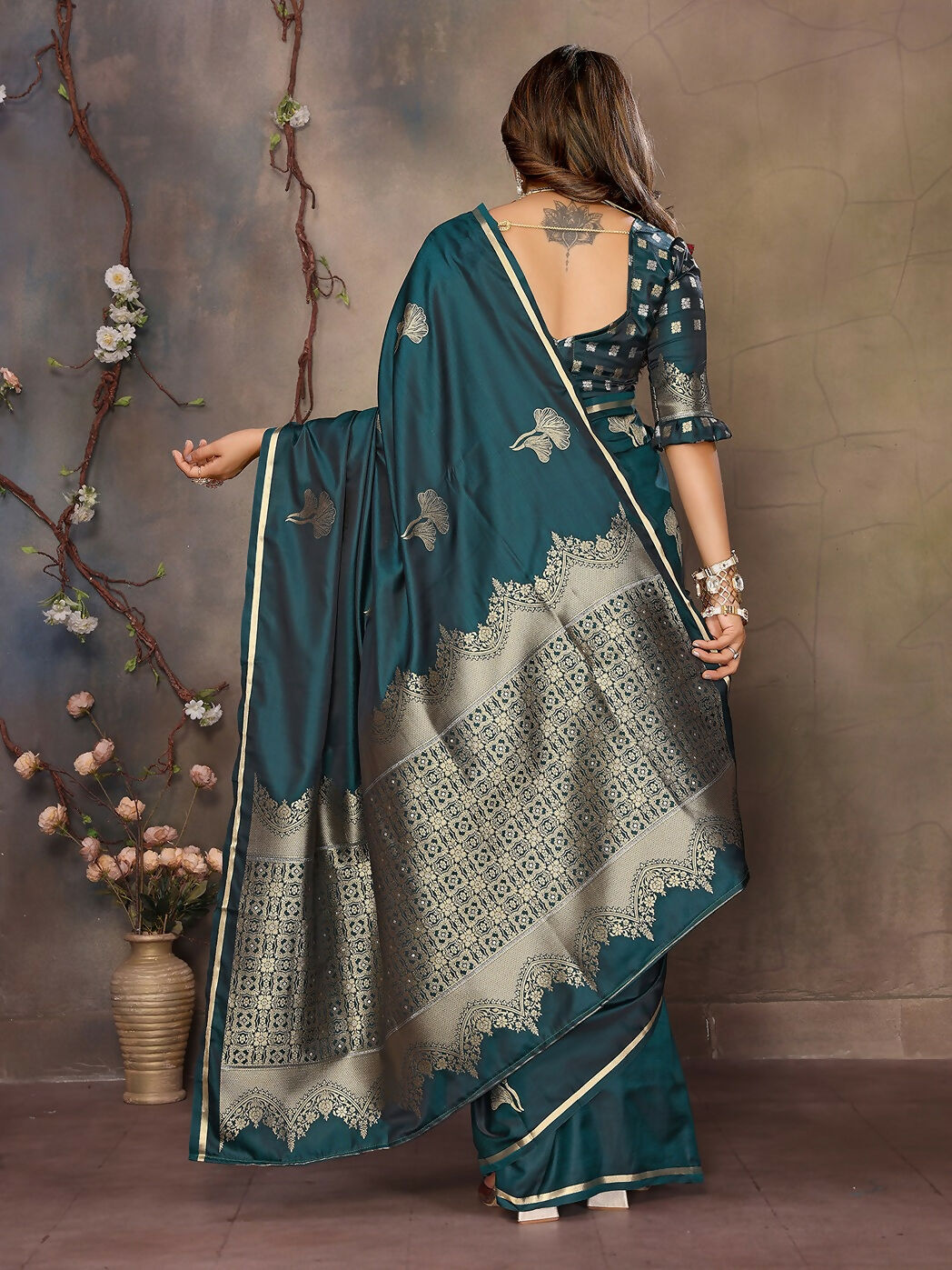 Joban Fashion Teal Floral Motifs Banarasi Silk Sarees