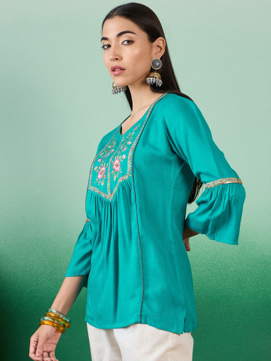 Sangria Women Floral Embroidered Round Neck Top