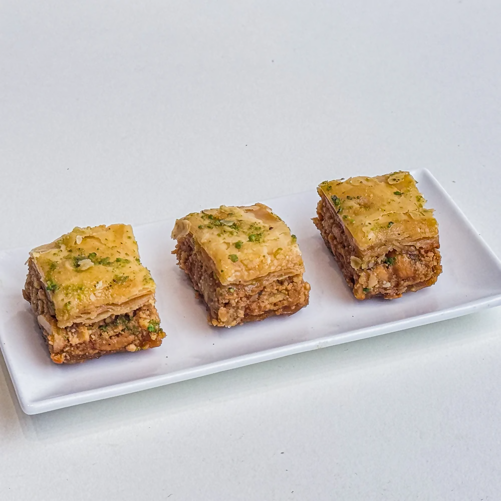 Gwalia Sweets Cashew Square Baklawa