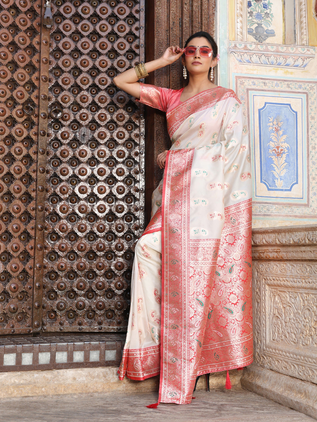 Anaita Off White Silk Woven Saree With Blouse