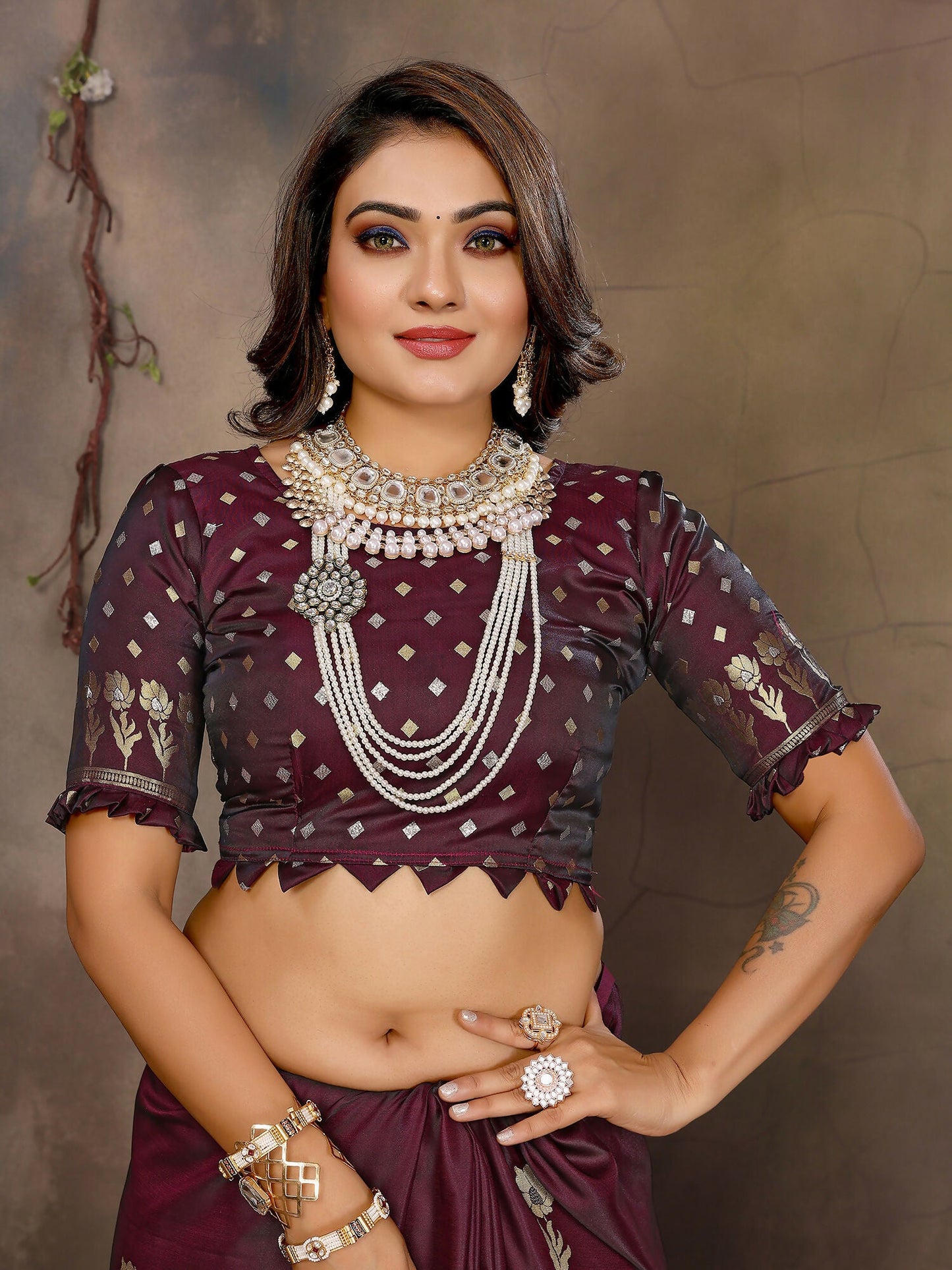 Joban Fashion Maroon Floral & Botanical Motifs Satin Silk Banarasi Silk Saree