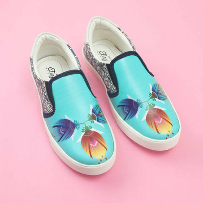 Tiny Bugs Girls Flower Printed Slip Ons Sneakers - Sky Blue