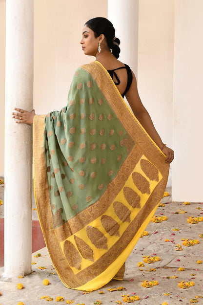 Joban Fashion Grass Green Crepe Chiffon Pure Handloom Banarasi Silk Saree
