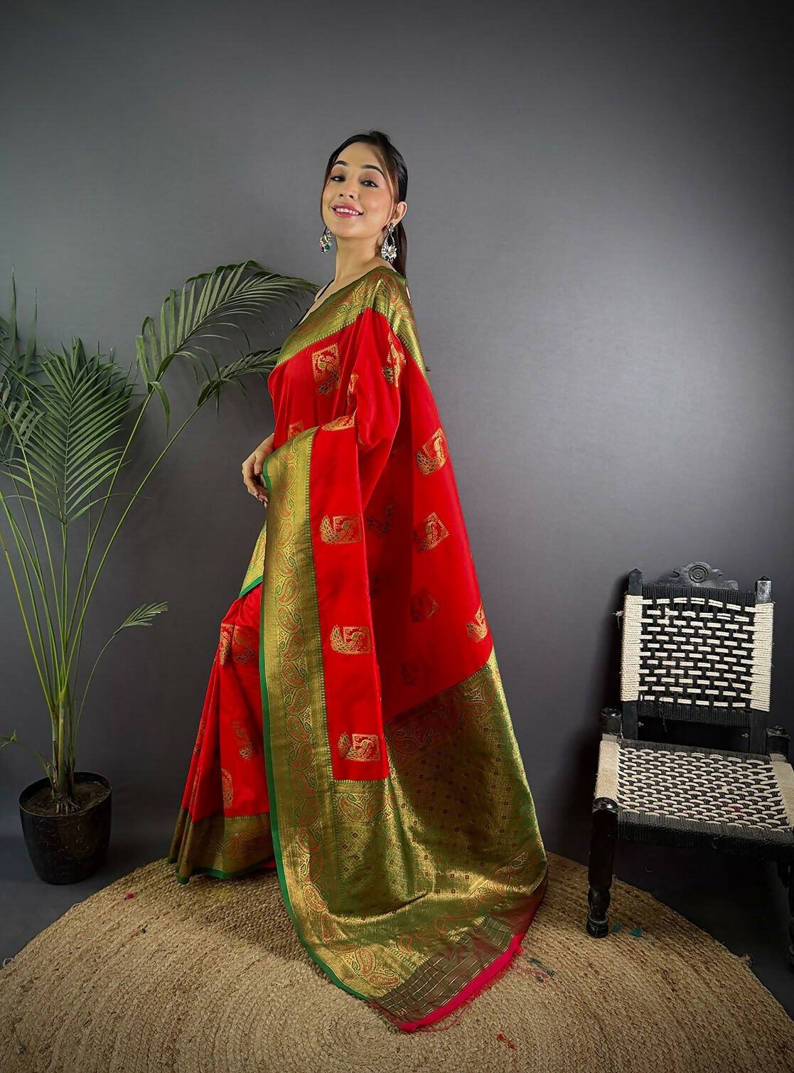 Joban Fashion Green Peacock Banarasi Silk Sarees