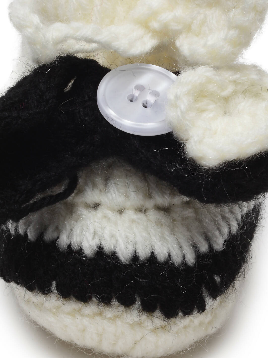 Chutput Kids Woollen Hand Knitted Self Desgin Booties - Cream