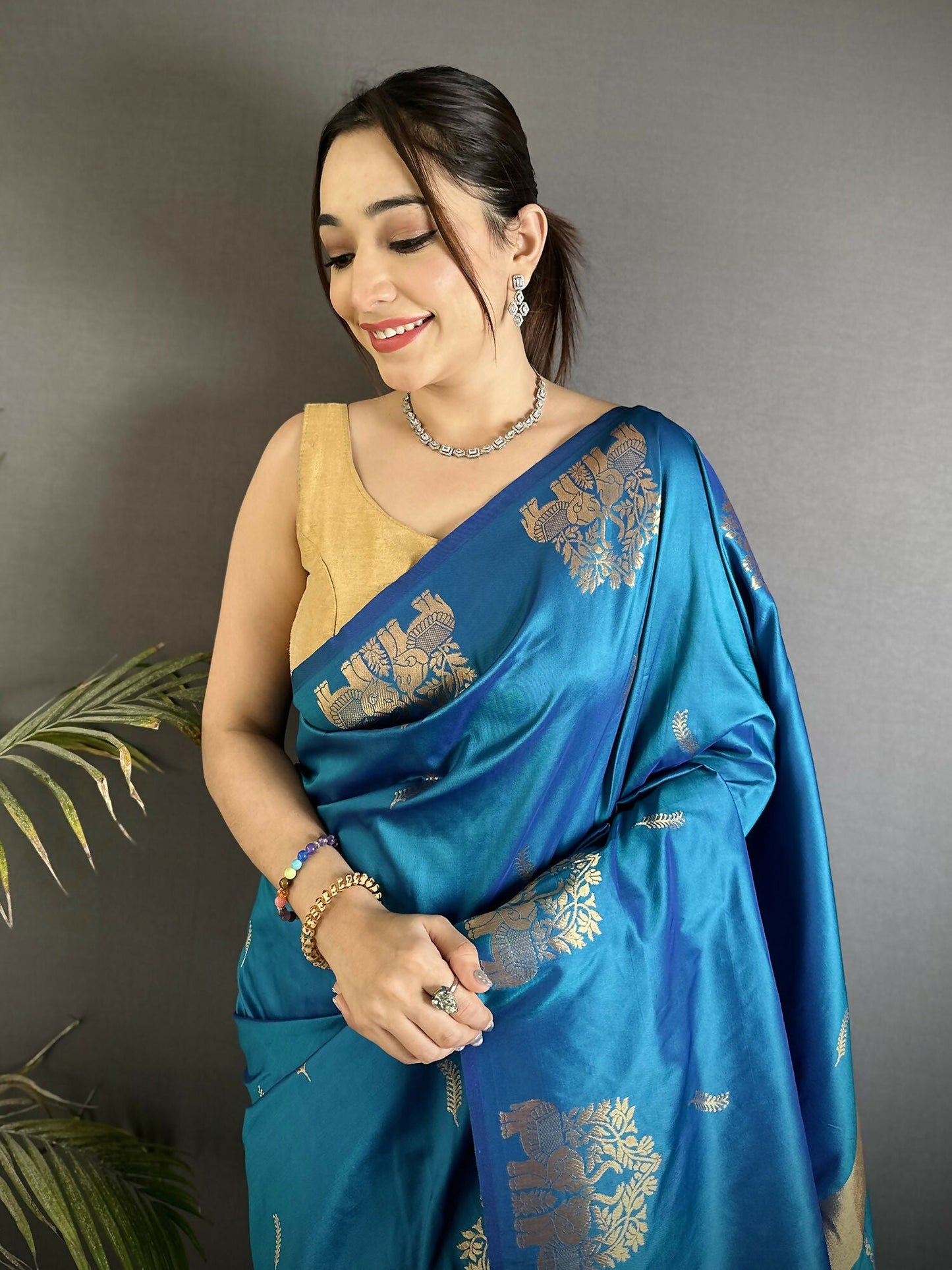 Joban Fashion Blue Motifs Zari Weaving Soft Silk Banarasi Saree