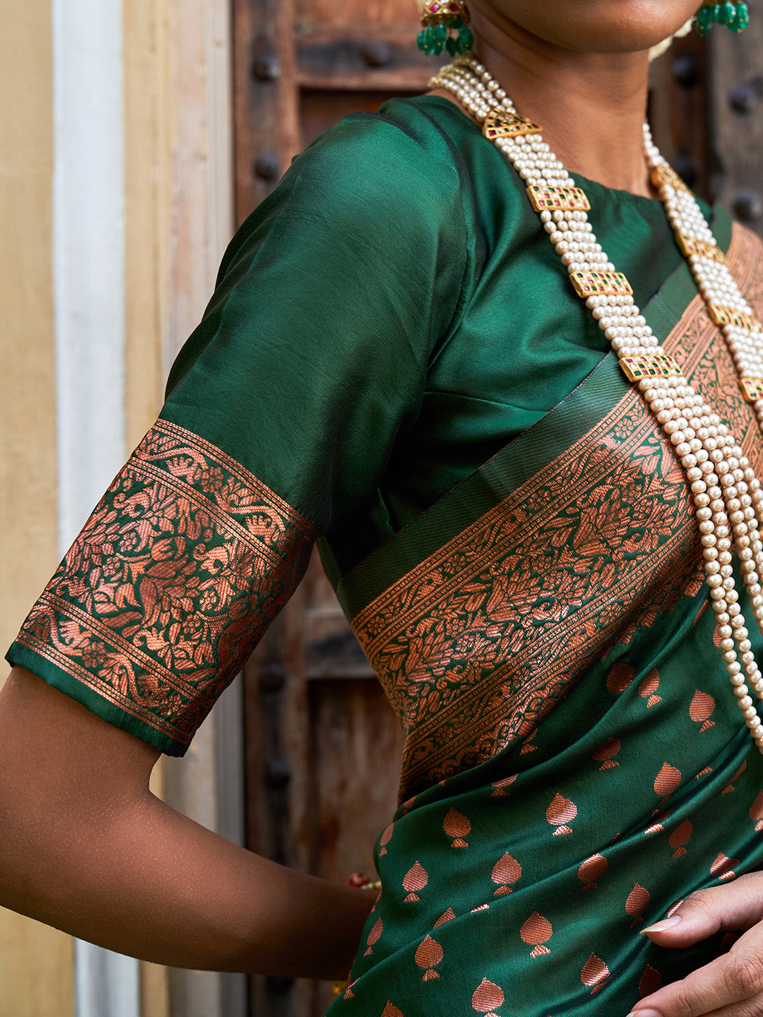 Janasya Green Banarasi Silk Ethnic Motifs Woven Design Saree