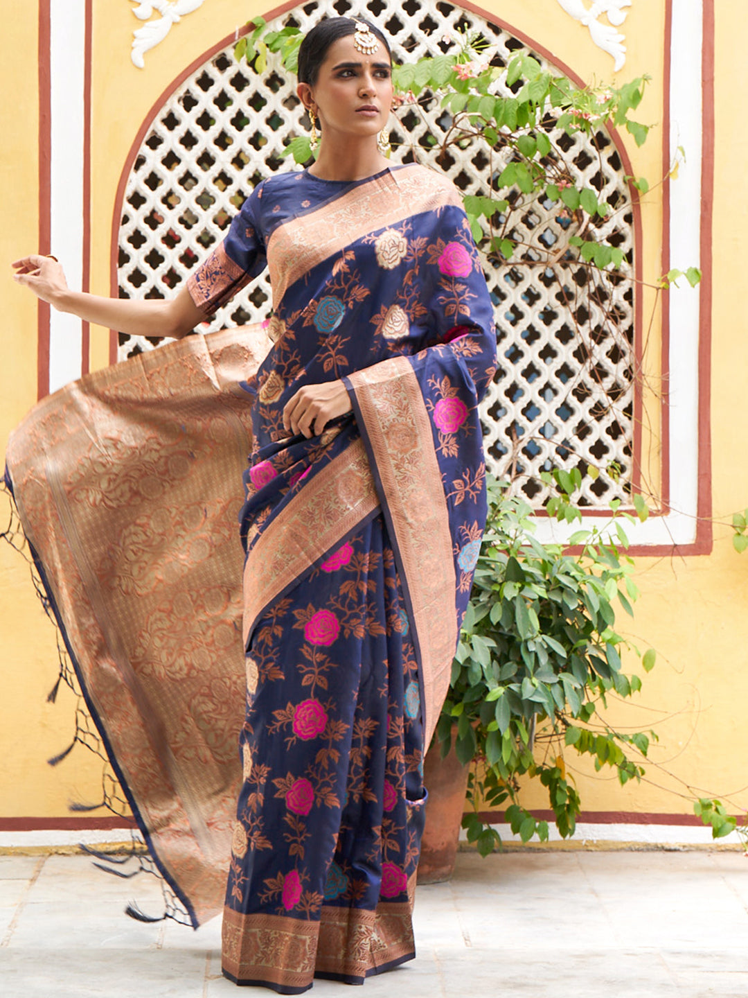 Janasya Navy Blue Banarasi Silk Floral Woven Design Saree