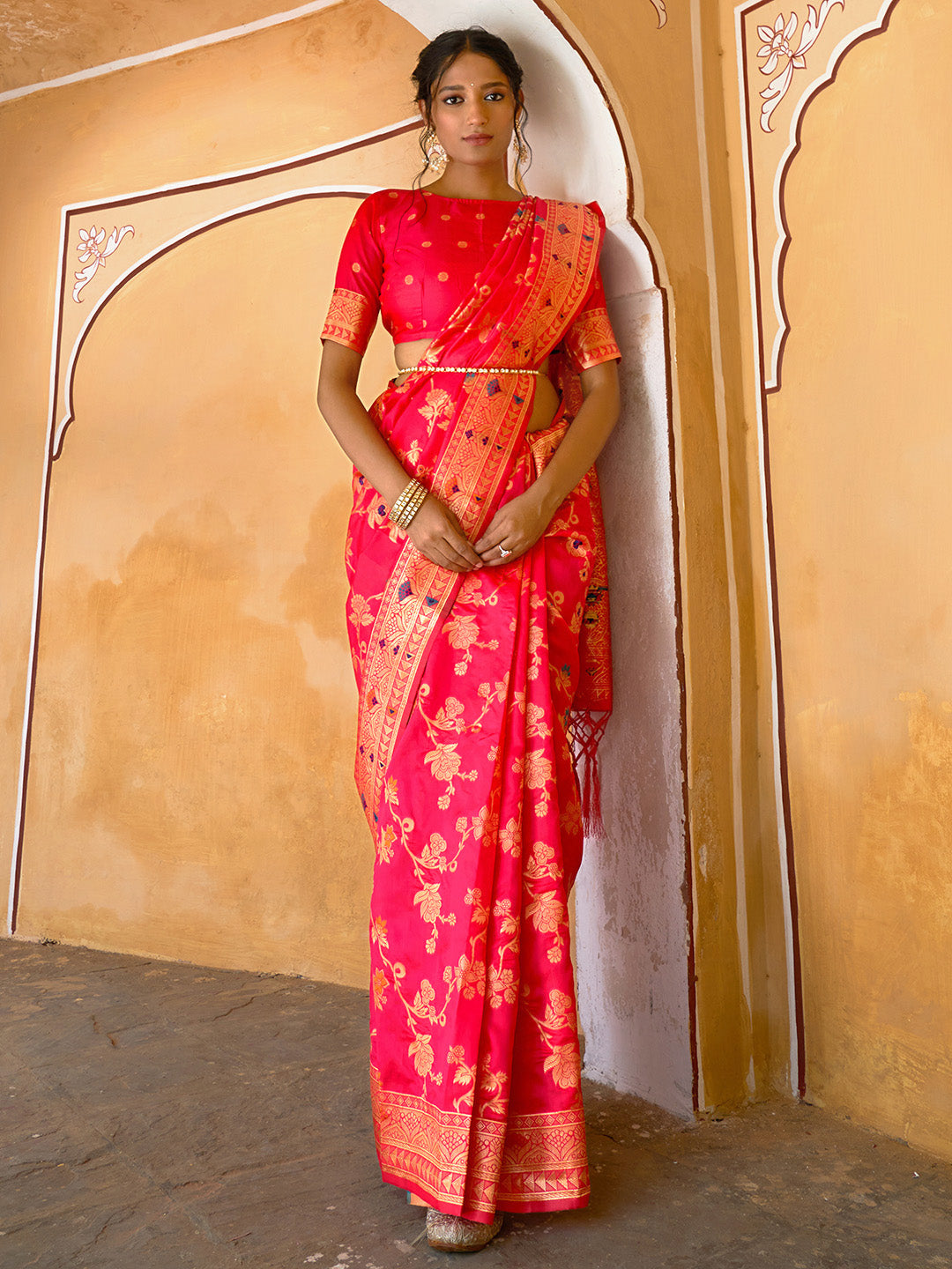 Janasya Pink Banarasi Silk Floral Woven Jaal Saree