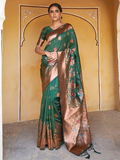 Janasya Green Banarasi Silk Woven Dual Tone Floral Design Banarasi Silk Saree