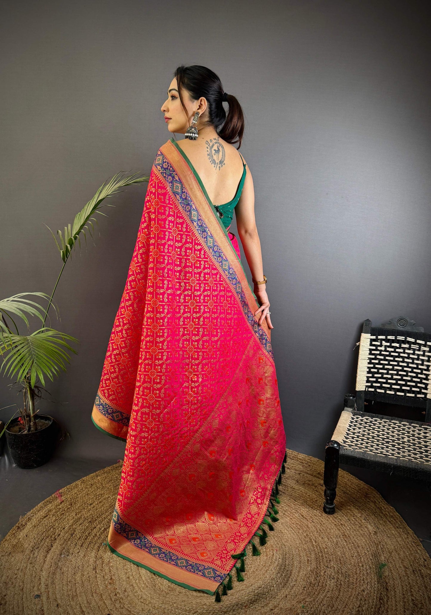 Sonakshi Women'S Pink Banarasi Soft Patola Silk With Meena & Zari Weaving Traditional Saree With Blouse