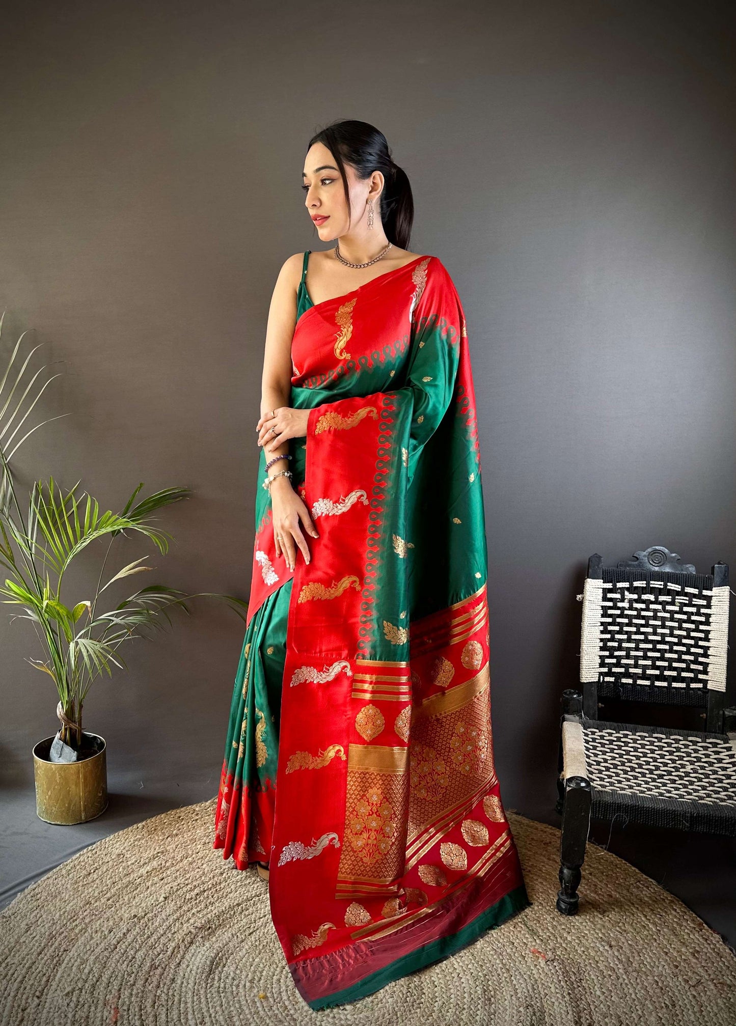 Sonakshi Women's Green Soft Banarasi Silk Zari Weaving Traditional Saree with Blouse
