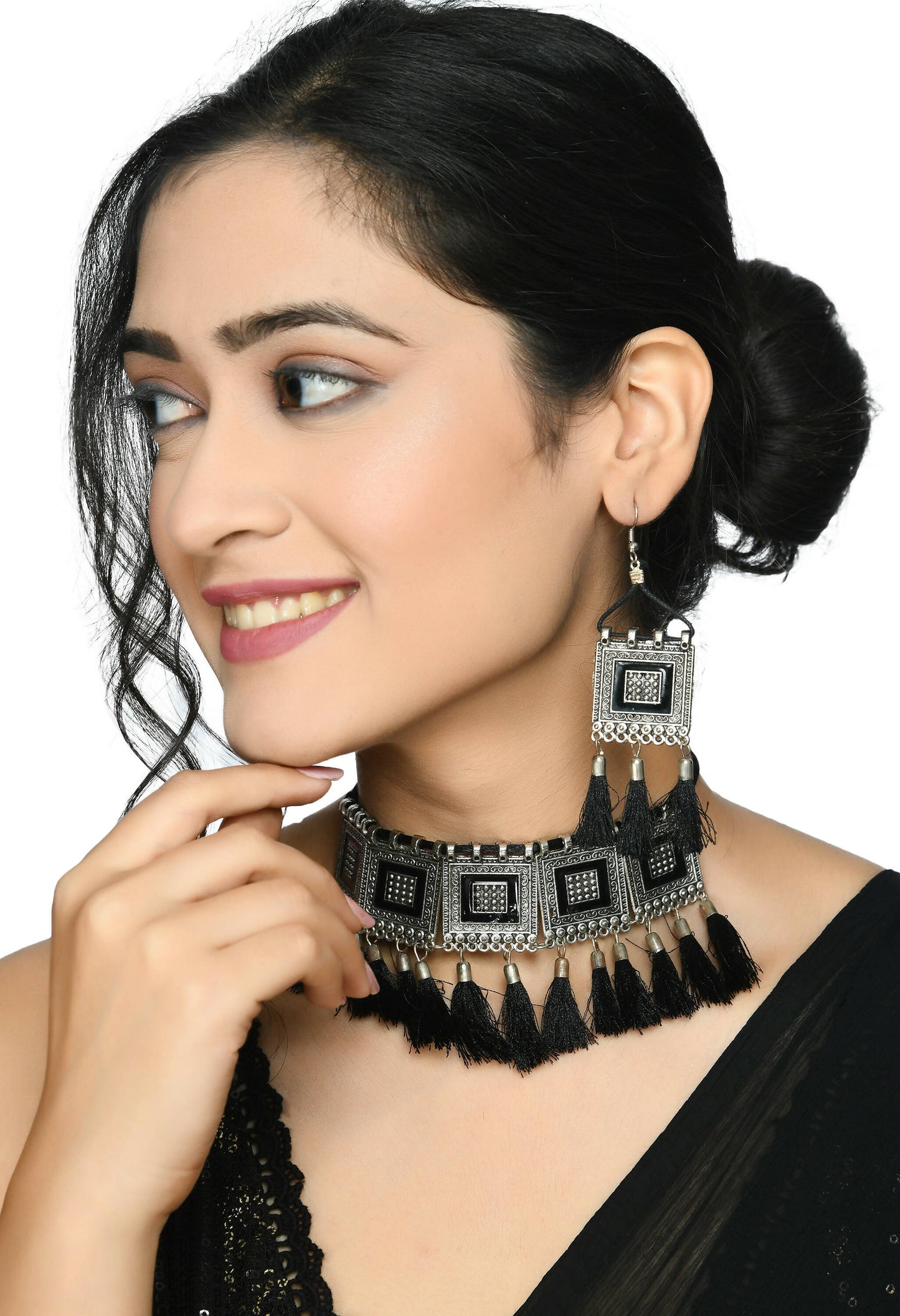 Mominos Fashion Johar Kamal Oxidised Silver-Plated Brass Finish Tassel Work Handicraft Choker For Women (Black)